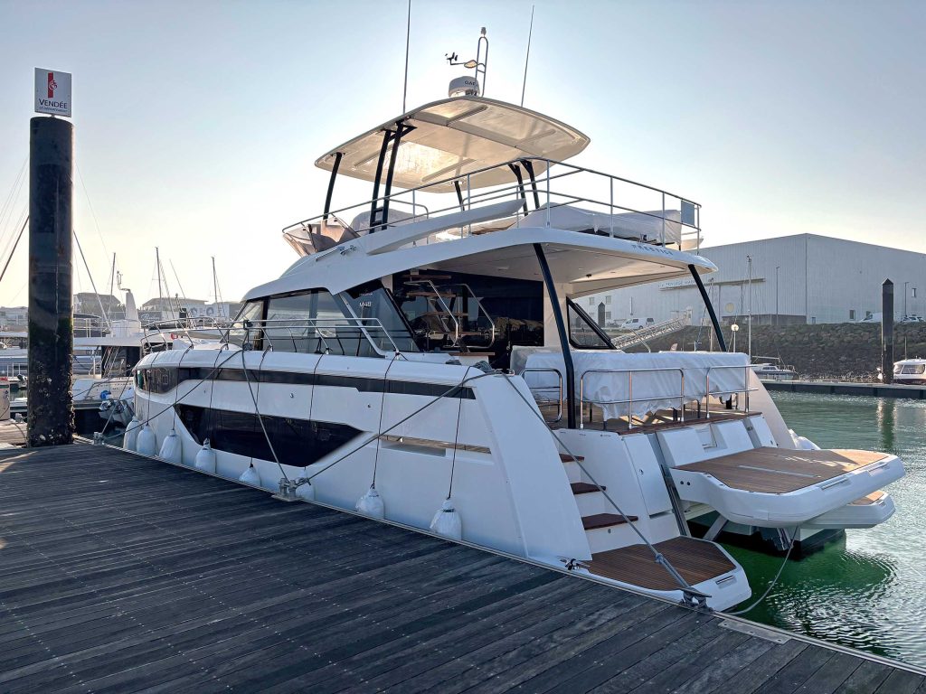 Prestige M48 “4-CABIN” (2025)