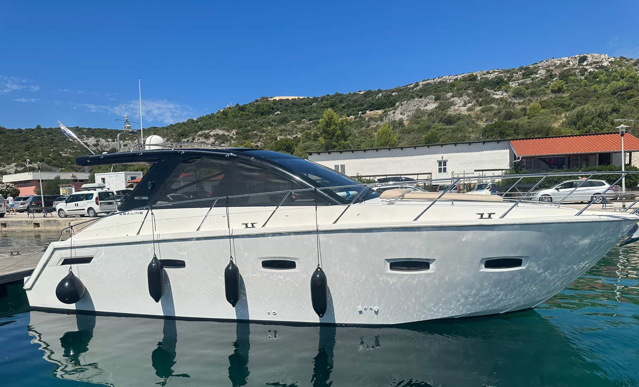 Sealine SC35 2009 Croatia 1