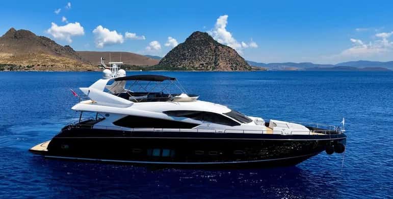 Sunseeker 80 2010 Montenegro 1