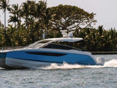 Four Winns TH36 (2024)