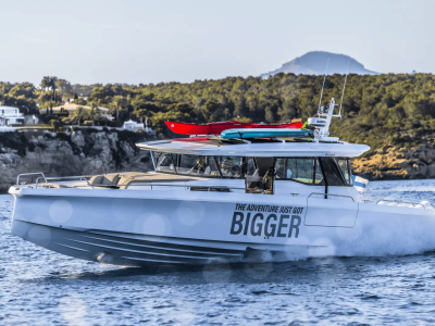 Axopar 45 XC Cross Cabin 2025 Montenegro 1