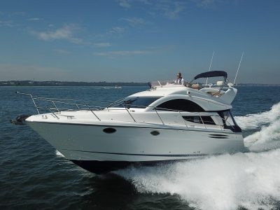 Fairline Phantom 40 "IVONA" (2006)