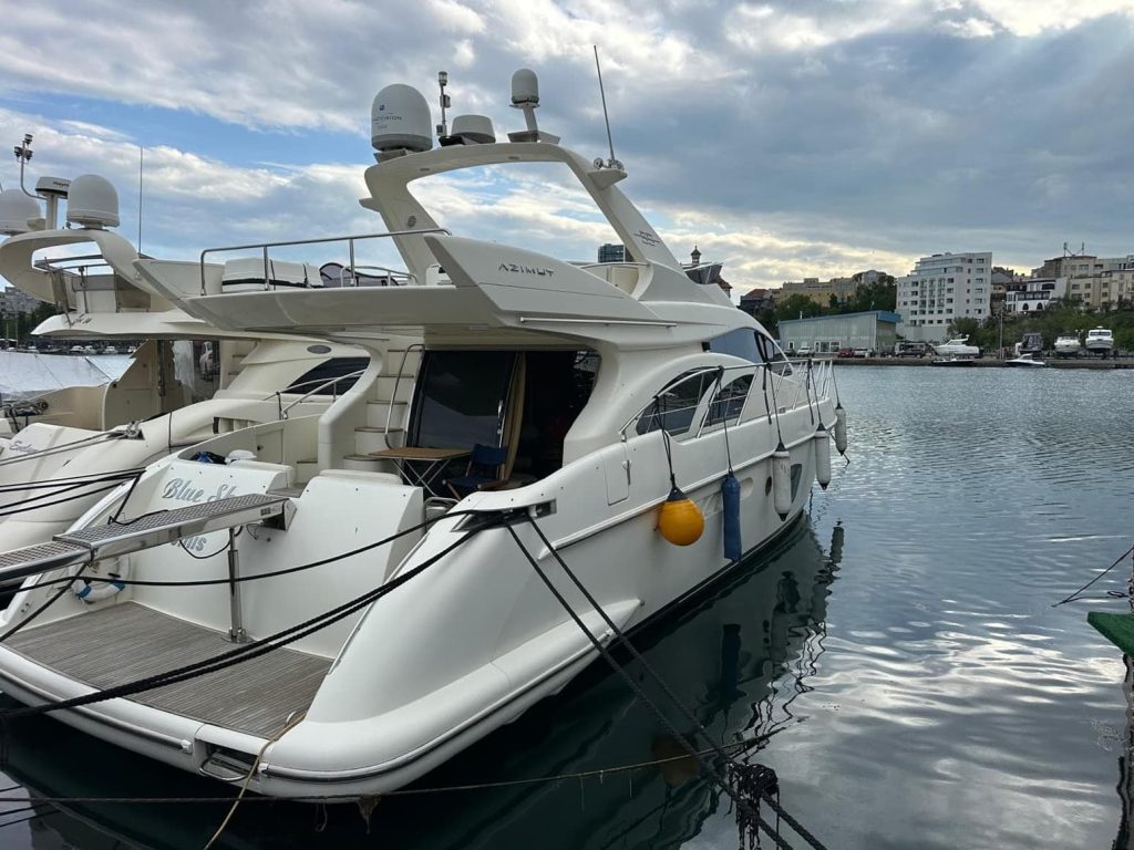 Azimut 58 “BLUE SKY I” (2004)