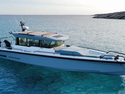 Axopar 37 XC Cross Cabin 2025 Greece 1