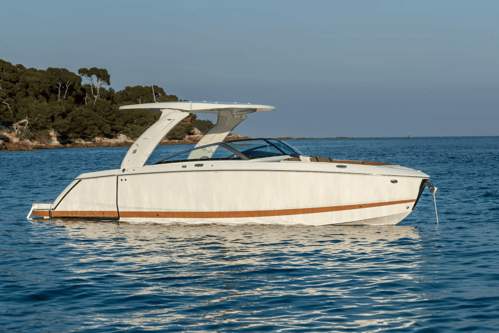 Four Winns H9 (2026)