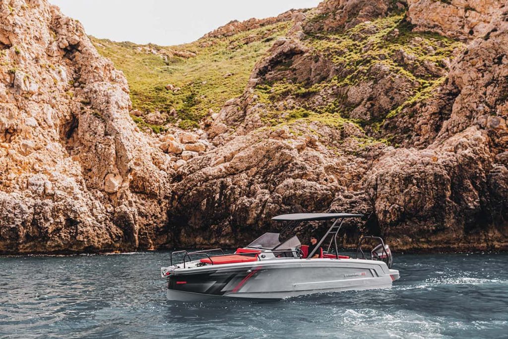 Brabus Shadow 300 Cross Bow (2025)